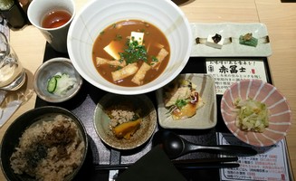 Misoカフェでランチ